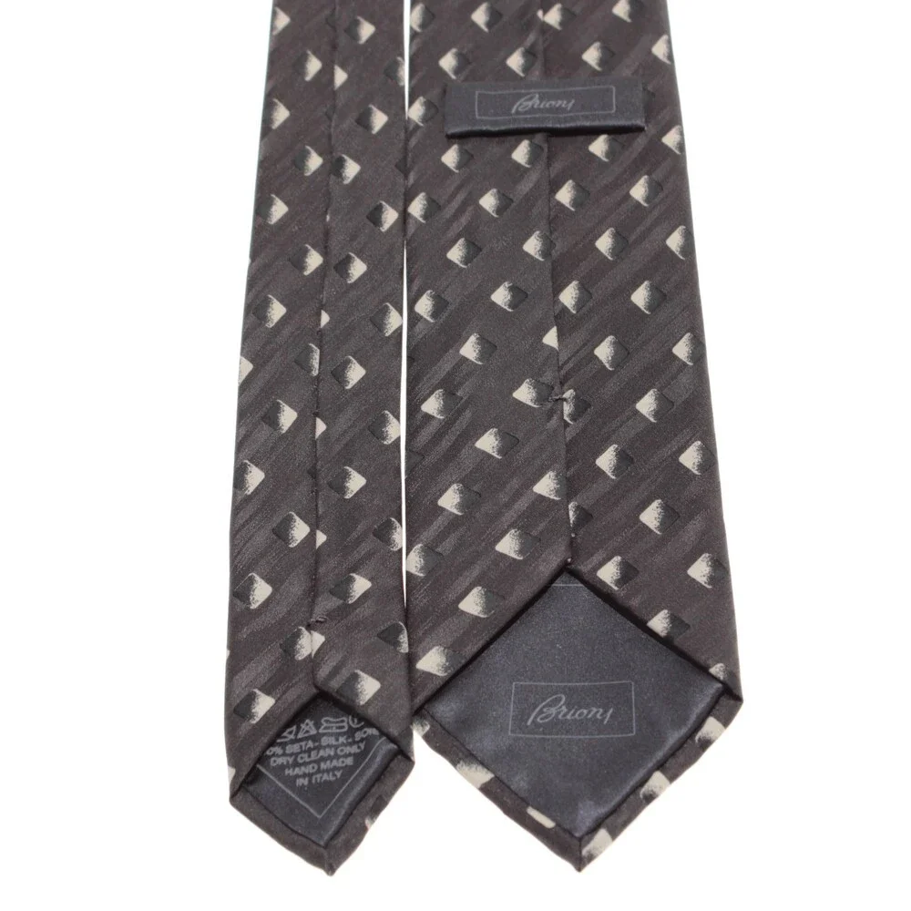 Brioni hello up